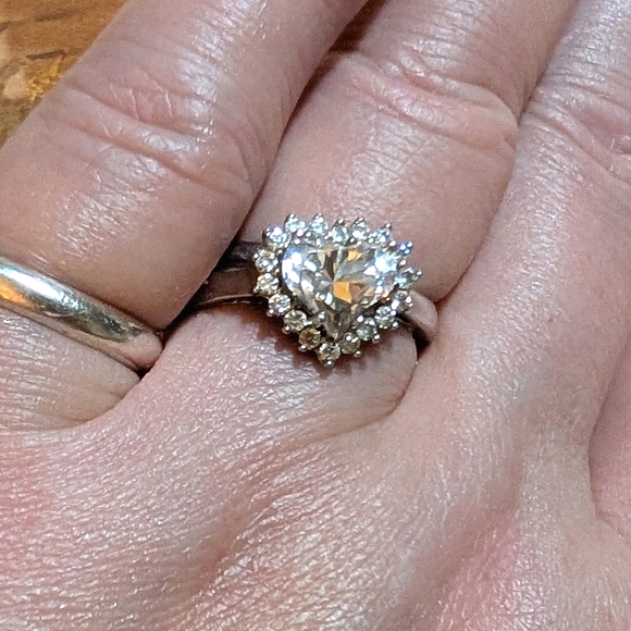 Staur 3.5ct Earth Grown Lab Diamond Heart Engagement Ring - Picture 9 of 9